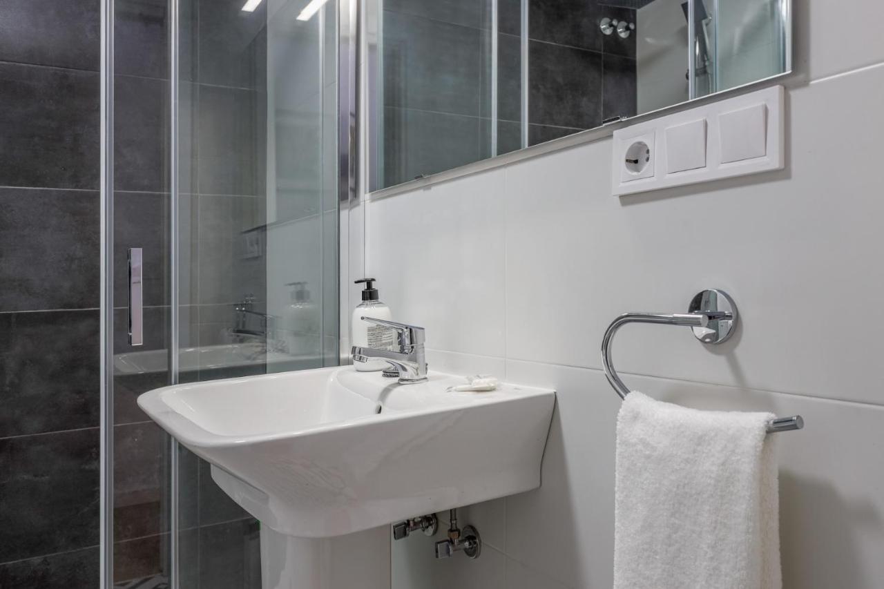 Apartamento De Diseno Centro Sevilla. Wifi/Ac Екстериор снимка